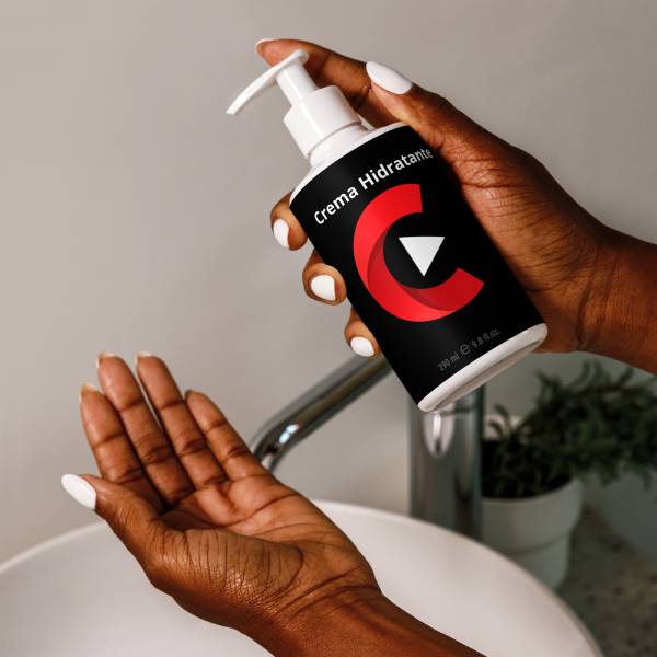 Crema hidratante refrescante para manos y cuerpo